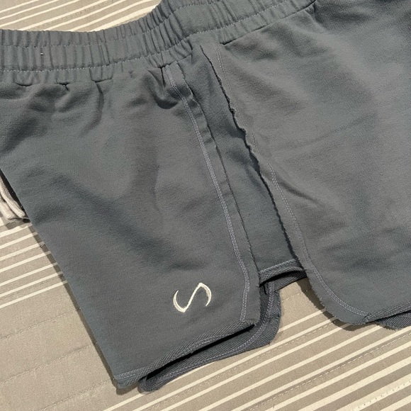 TLF Ladies Set Short Sleeve Hoodie and shorts - Picture 8 of 8